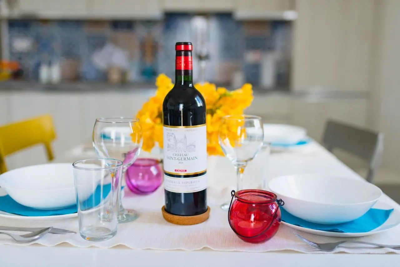 Sliema, Villa Savoia Luxury Apartment For 5 Guests Gzira