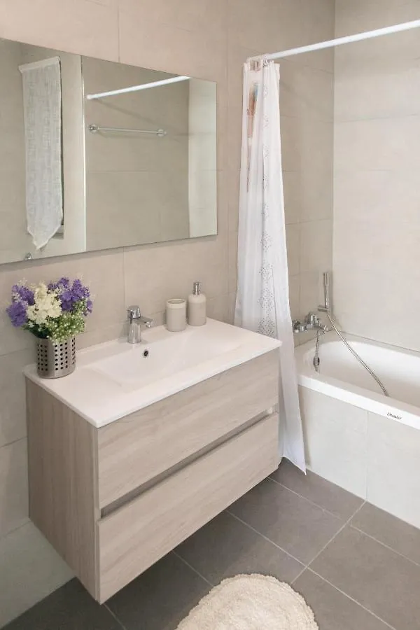 Sliema, Villa Savoia Luxury Apartment For 5 Guests Gzira Malta