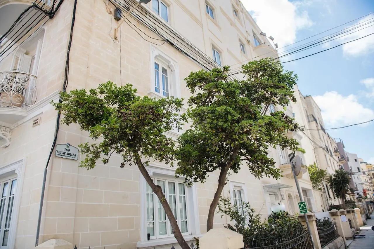 Sliema, Villa Savoia Luxury Apartment For 5 Guests Gzira