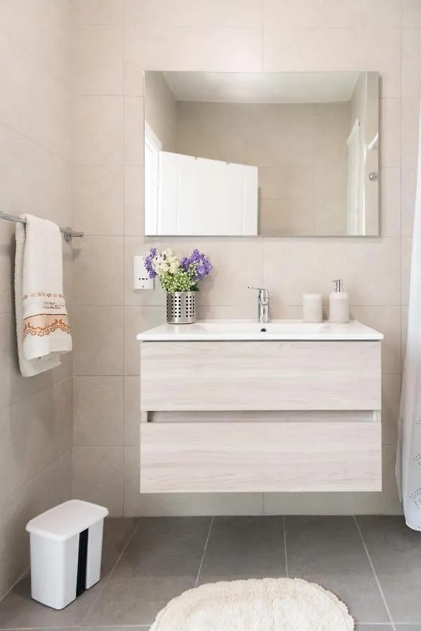 Sliema, Villa Savoia Luxury Apartment For 5 Guests Gzira Malta